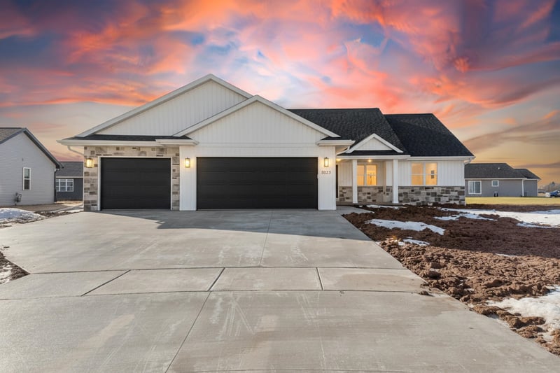 3023 Woodward Way, De Pere, WI 54115