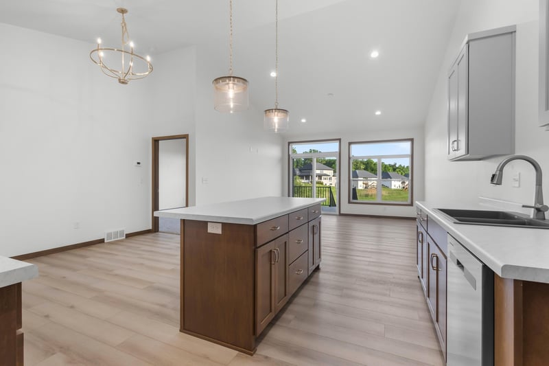3375 Shawano Ave, Green Bay, WI 54313