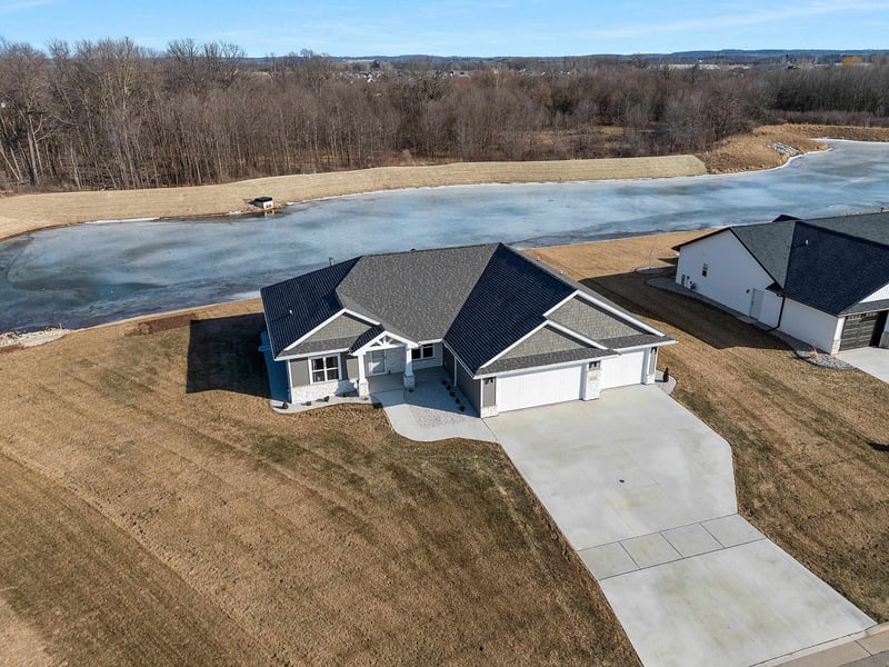 1652 Torchwood Trl, De Pere, WI 54115