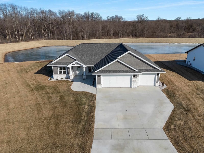 1652 Torchwood Trl, De Pere, WI 54115