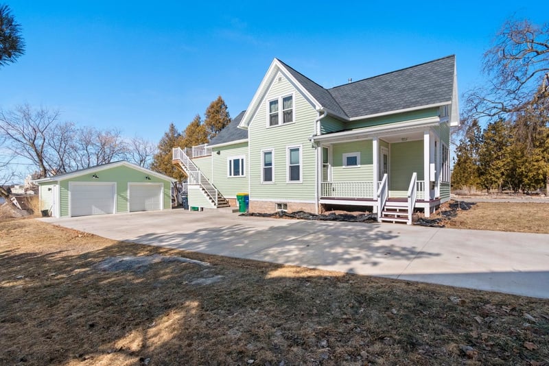 1222 Monroe Ave, Green Bay, WI 54301