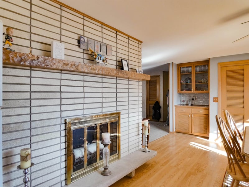 1635 Birchwood Dr, Green Bay, WI 54304