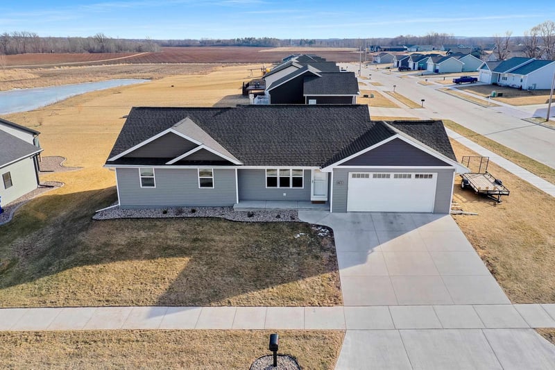 2301 Campfire Ct, Kaukauna, WI 54130