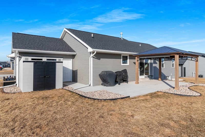 2301 Campfire Ct, Kaukauna, WI 54130