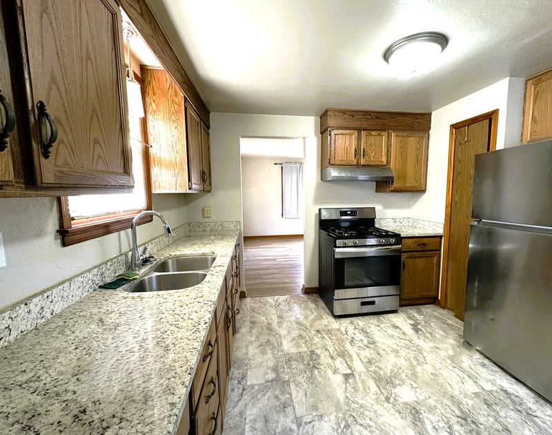 1707 12th Ave, Green Bay, WI 54304