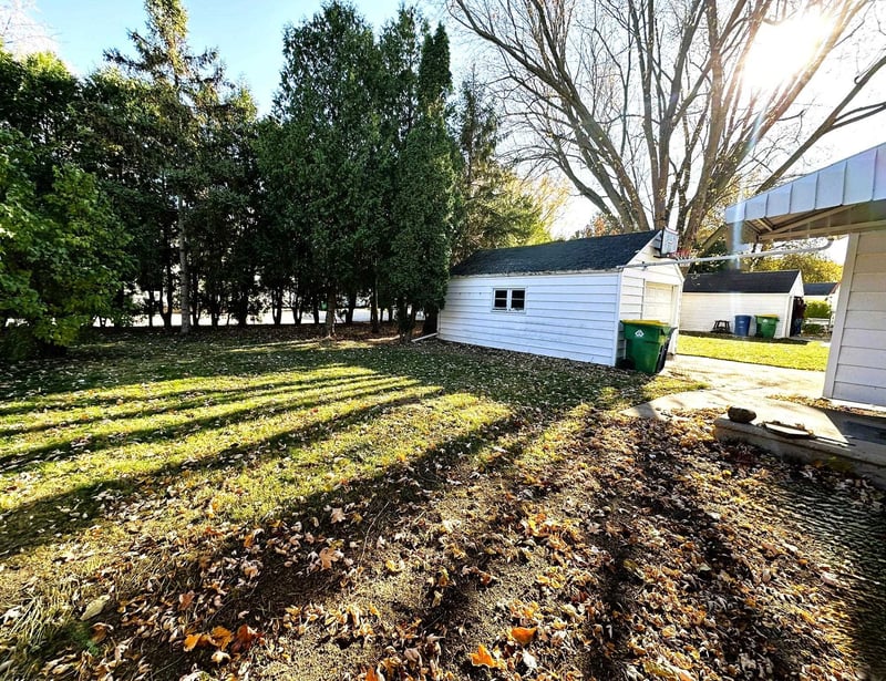 1707 12th Ave, Green Bay, WI 54304