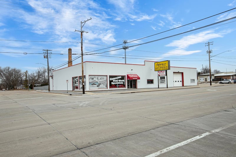 1610 W Wisconsin Ave, Appleton, WI 54914
