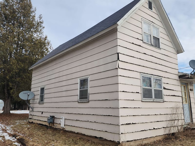 5555 Downtown Ln, Underhill, WI 54124