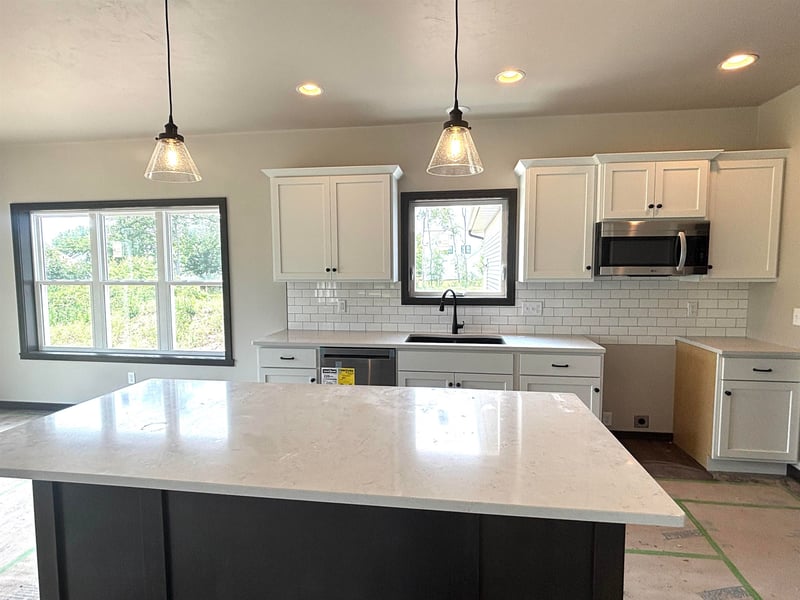 W6341 Kimberly Trl, Menasha, WI 54952