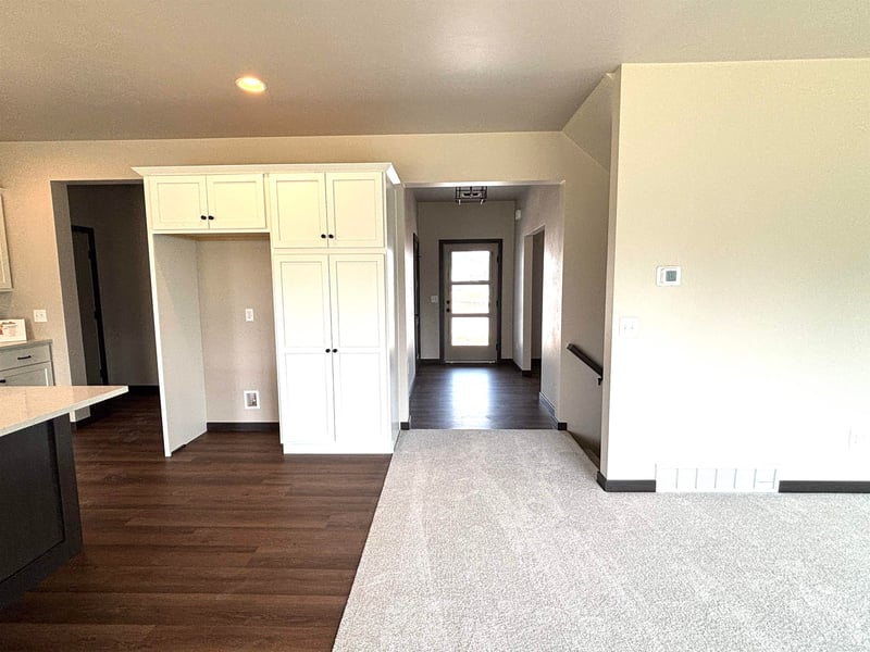 W6341 Kimberly Trl, Menasha, WI 54952