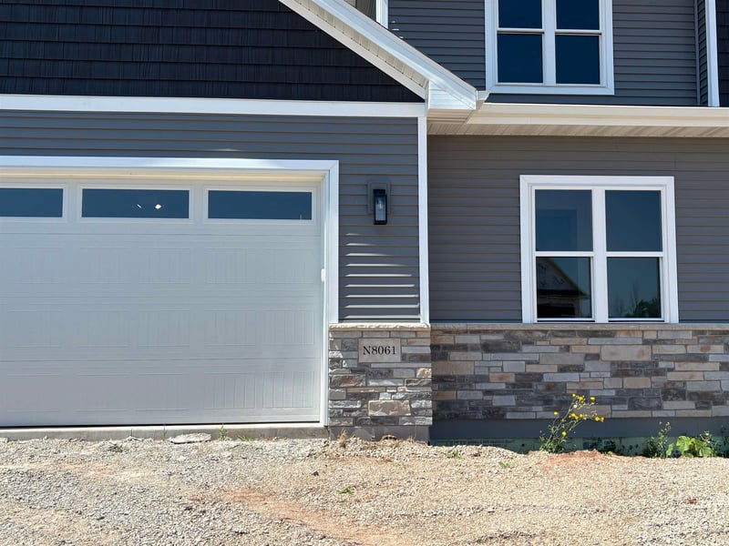 N8061 Blue Heron Cir, Sherwood, WI 54169