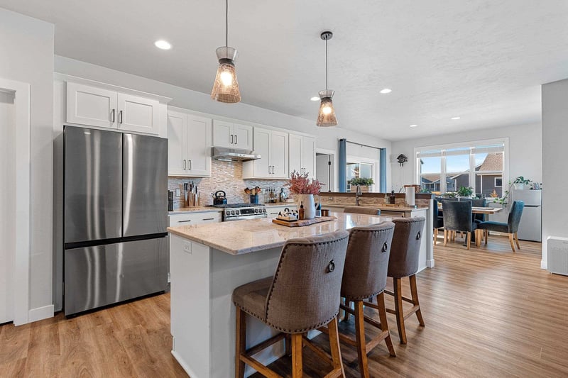 2950 Turquoise Ln, Appleton, WI 54913