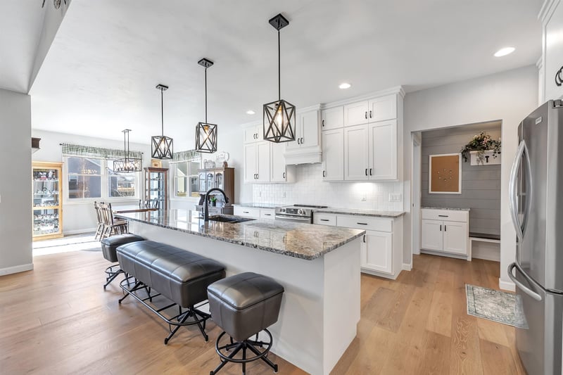 5593 Amethyst Dr, Appleton, WI 54913