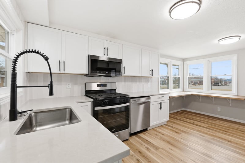 236 20th Ave, Oshkosh, WI 54902