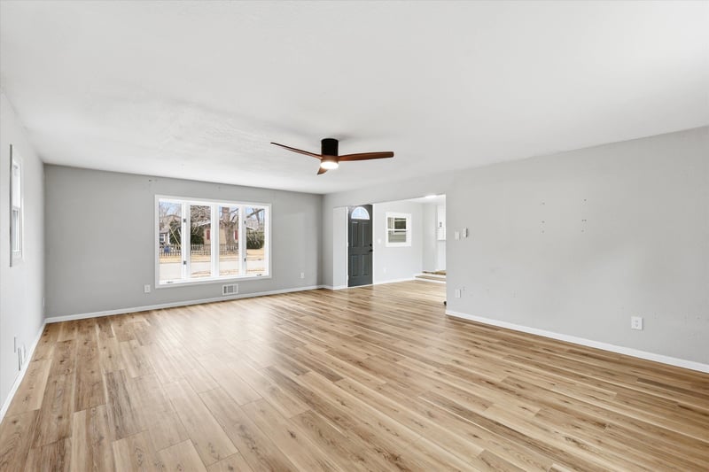 236 20th Ave, Oshkosh, WI 54902