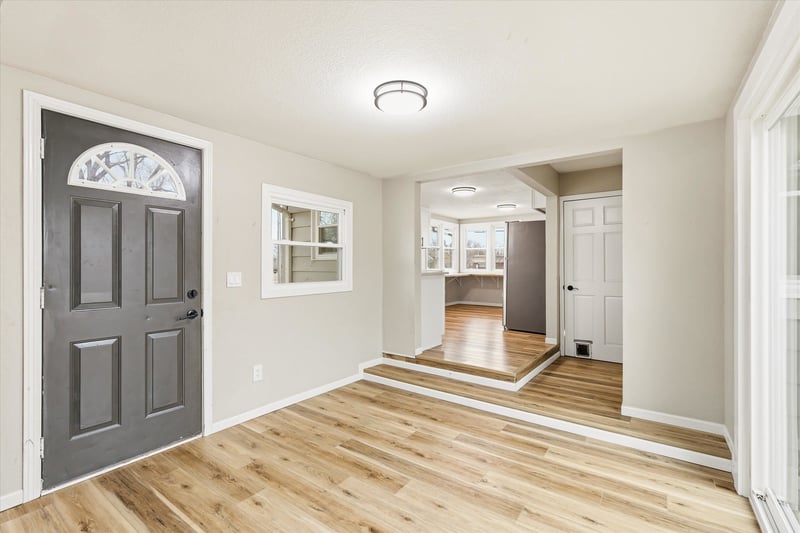 236 20th Ave, Oshkosh, WI 54902