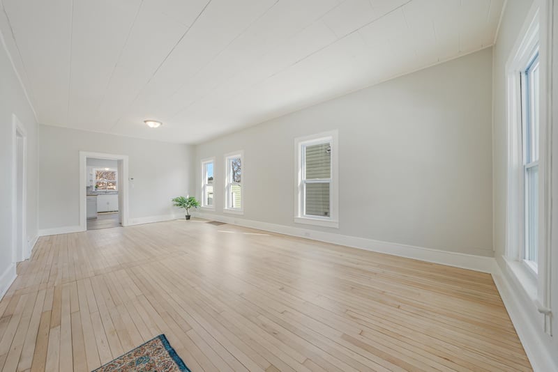 1370 Ceape Ave, Oshkosh, WI 54901