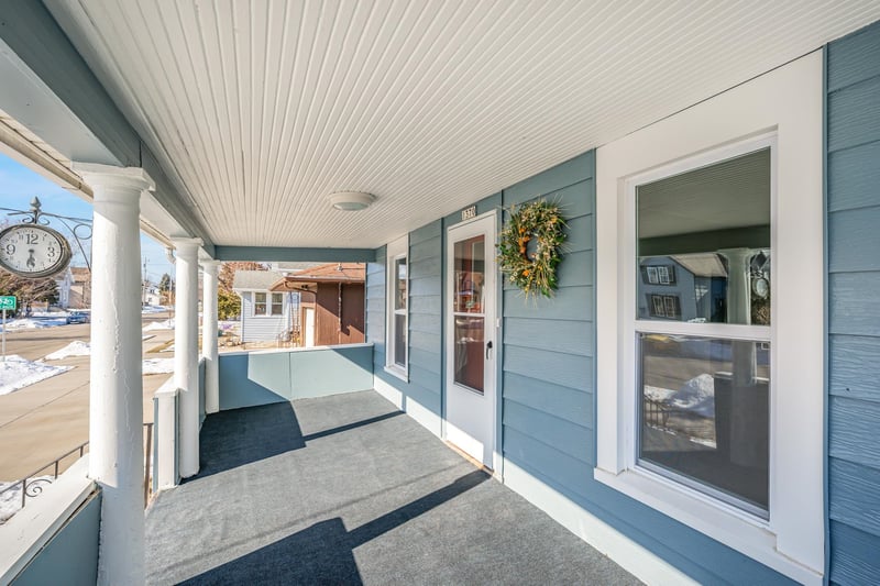 1370 Ceape Ave, Oshkosh, WI 54901