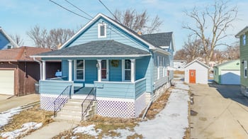 1370 Ceape Ave, Oshkosh, WI 54901