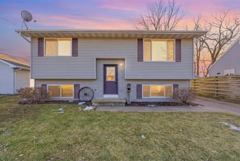 23 Smith Ave, Oshkosh, WI 54901