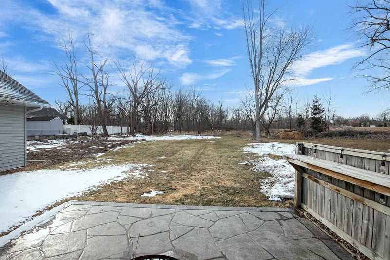 623 Hunters Point Rd, Neenah, WI 54956