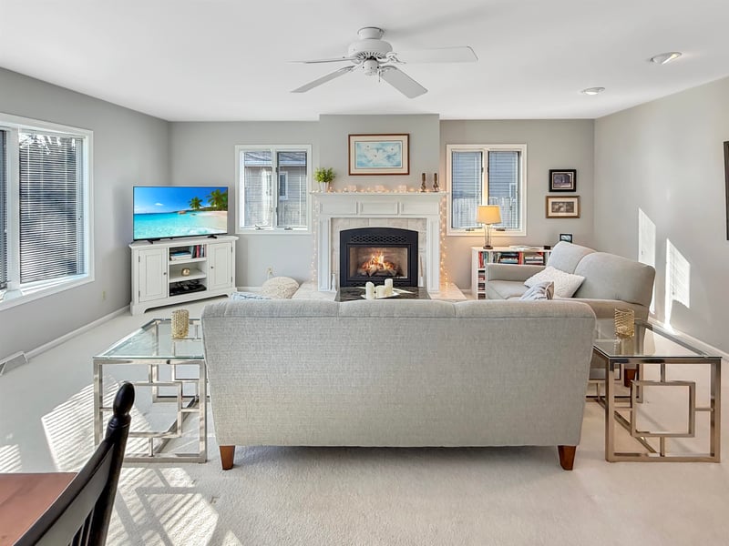 803 Viola Ave, Oshkosh, WI 54901