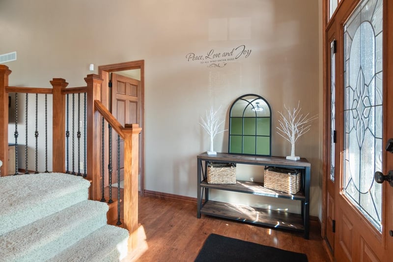 2145 Roberta Ct, Green Bay, WI 54313