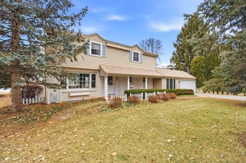 1710 Lakeshore Dr, Menasha, WI 54952