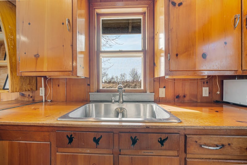 7829 Cut Off Ln, Larsen, WI 54947