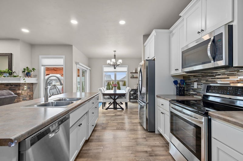3427 Tulip Trl, Little Chute, WI 54913