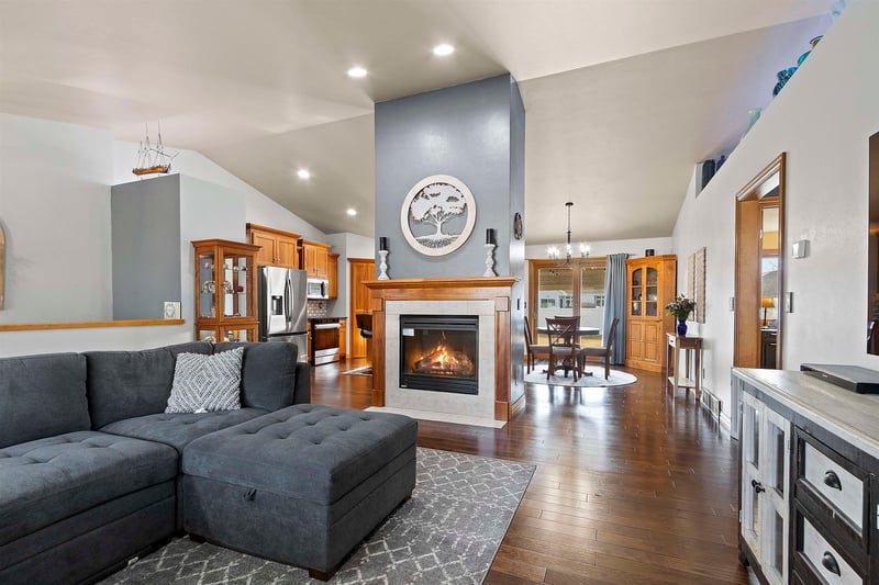 2500 Manitowoc Rd, Green Bay, WI 54311-5582