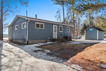 14482 Parkway Rd, Crivitz, WI 54114