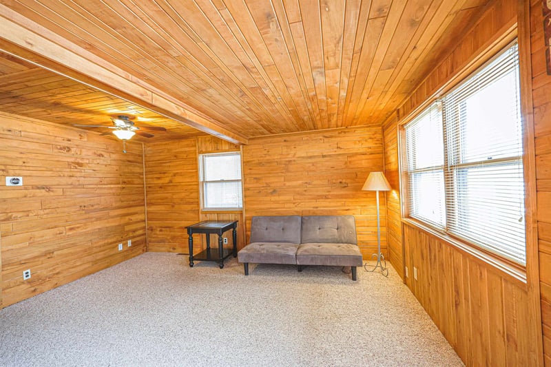 9849 White Lake Rd, Suring, WI 54174