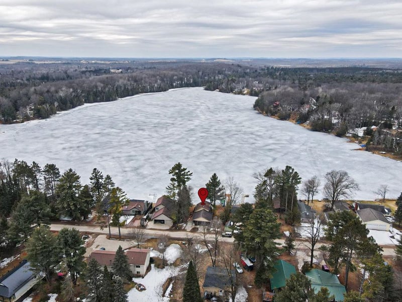 9849 White Lake Rd, Suring, WI 54174