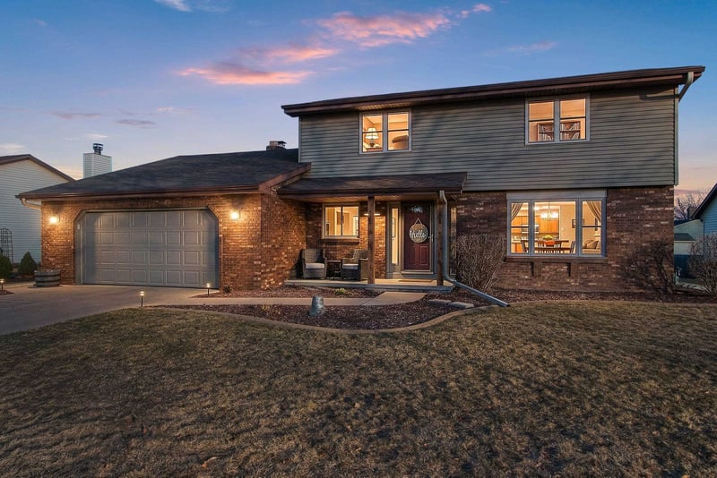 2441 Ingold Ct, Green Bay, WI 54313-0000