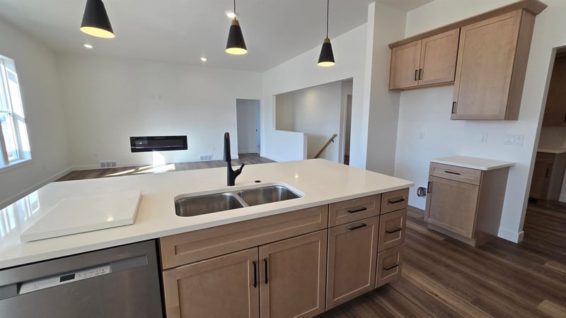 1765 Loyal Dr, Neenah, WI 54956