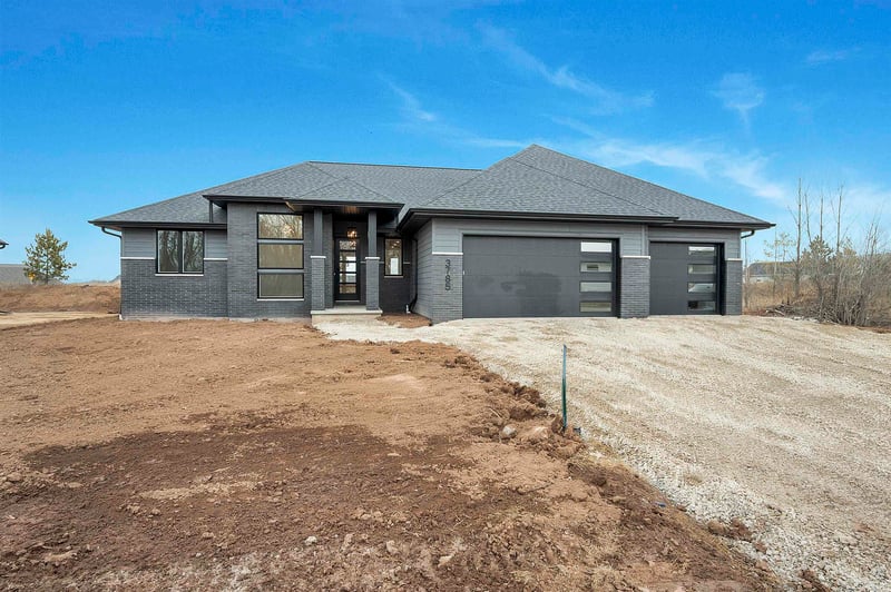 3785 Beachmont Rd, De Pere, WI 54115