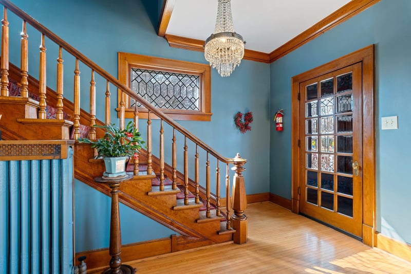 637 Monroe Ave, Green Bay, WI 54301-3614