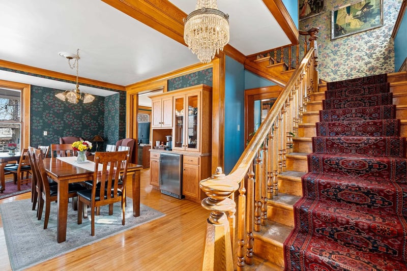 637 Monroe Ave, Green Bay, WI 54301-3614