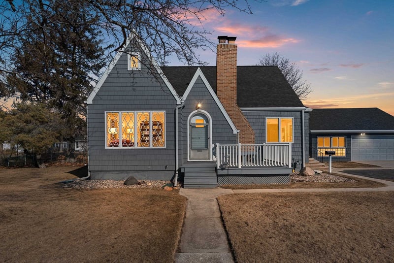 413 Jefferson St, Algoma, WI 54201