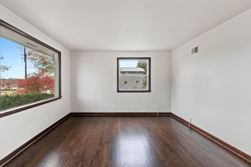 332 St Joseph St, Green Bay, WI 54301