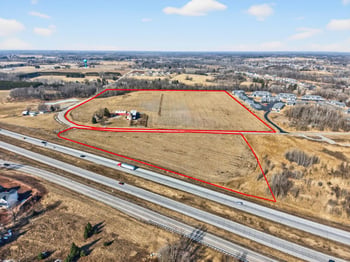 4036 Woodland Rd, Green Bay, WI 54313-7408