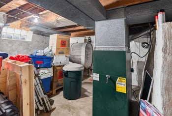 4036 Woodland Rd, Green Bay, WI 54313-7408