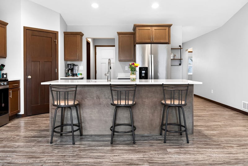 537 Golf Side Ct, Hortonville, WI 54944