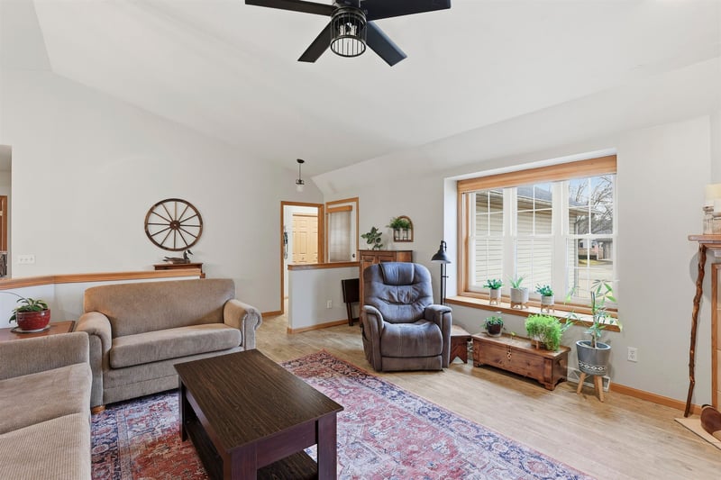 22 Spencer Village Ct, Appleton, WI 54914