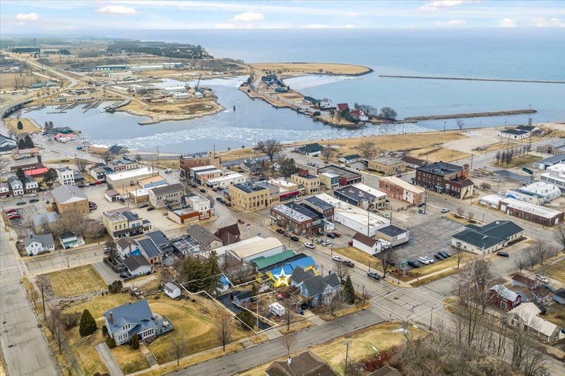 517 Milwaukee St, Kewaunee, WI 54216