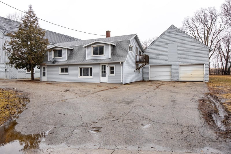9651 Clayton Ave, Neenah, WI 54956