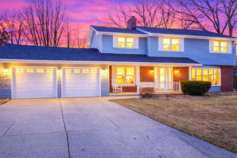 3258 Peterson Rd, Green Bay, WI 54311