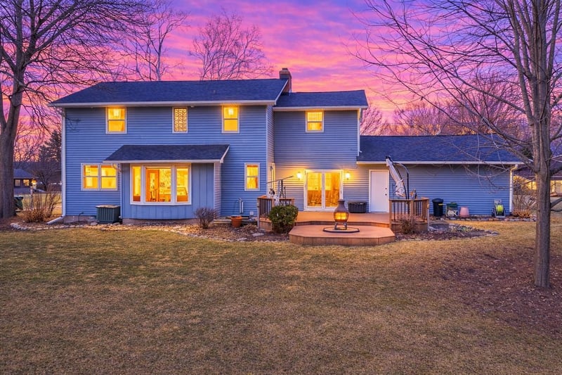 3258 Peterson Rd, Green Bay, WI 54311