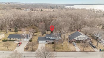 3258 Peterson Rd, Green Bay, WI 54311